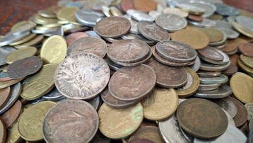 Wereld. 1 pakket Enkele honderden wereldmunten: koper,