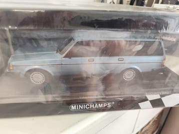 Minichamps 1:18 - Modelauto - Volvo 240 GL Break, Hobby en Vrije tijd, Nieuw