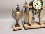Horloge et parure de cheminée (3) - Marbre, Laiton -