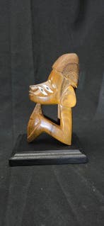 Curiosity cabinet : Solomon Islands - wooden canoe prow -