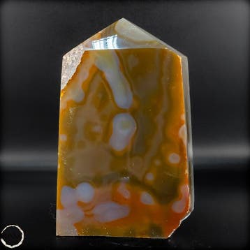 Natuurlijke agaat-obelisk kristal uit Brazilië – Meesterwerk
