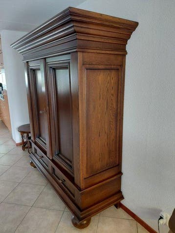 Kast - Eik