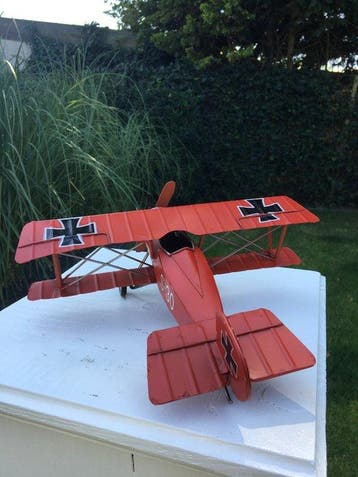 UG - Véhicule militaire miniature - Biplan Baron Rouge