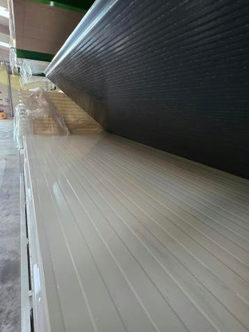 Geïsoleerde wandpanelen 25 mm wit/antraciet va €21,40/m², Doe-het-zelf en Bouw, Ophalen, Nieuw