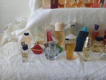 Collectie merkartikelen - Parfumminiaturen - Dior, Cartier,, Antiquités & Art