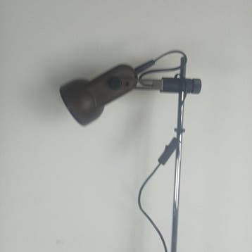 Staande lamp - Staal, Plastic, Verchroomd staal - In zeer