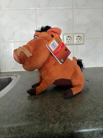 Disney Lion King Knuffel Pumba, 25cm, Enfants & Bébés, Jouets | Peluches, Ophalen of Verzenden