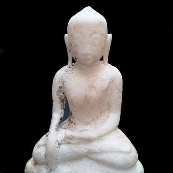 Burmese Alabaster Buddha - Beeld - Myanmar/Birma (Zonder, Antiek en Kunst