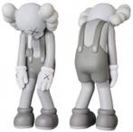 Kaws (1974) - Kaws Small Lie (full set : grey, black & brown, Antiek en Kunst