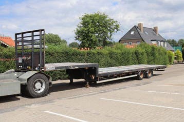 Veiling: Semi-Dieplader Van Hool 2006