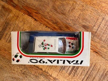 Bburago - Italia ’90 Fiat Uno - 1:43 – Official World Cup, Verzamelen, Nieuw