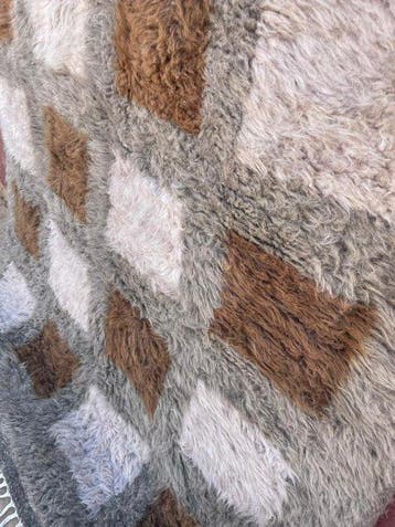 Tapis Berber – Tapis berbère Mrirt fait main – Motifs, Maison & Meubles