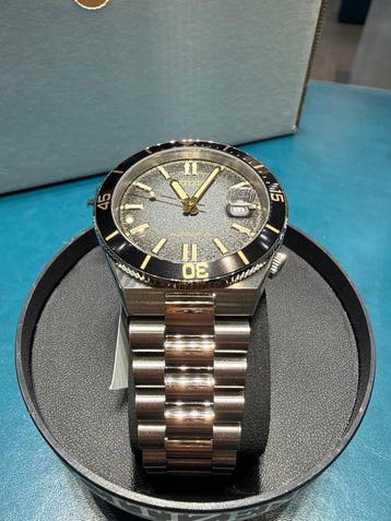 Citizen - Tsuyosa Shore Limited Edition - Sans prix de