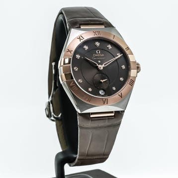 OMEGA - 34 mm, stainless steel and 18K Sedna gold on a, Nieuw