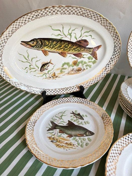 Moulins des Loups - Eetservies (13) - Fish, Antiek en Kunst, Antiek | Meubels | Tafels