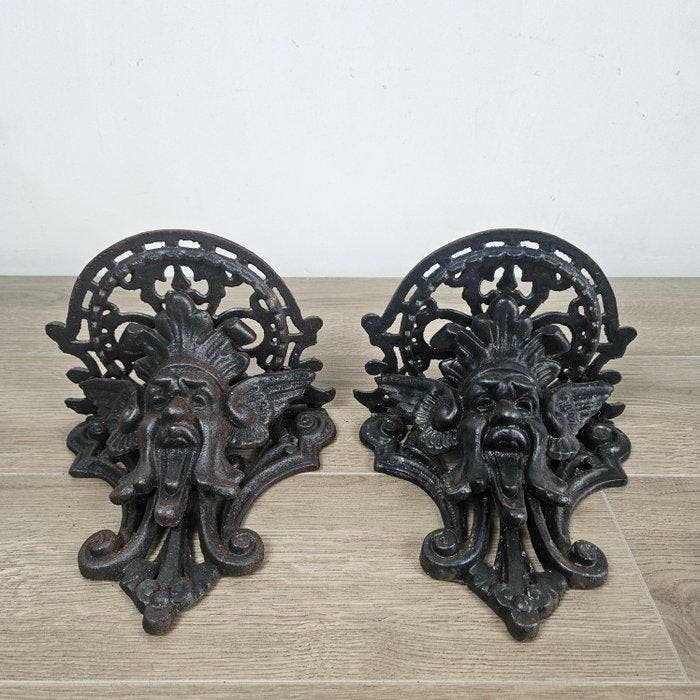 Wanddecoratie (2) - Wandconsole - Europa - Mythische wezens, Antiek en Kunst, Curiosa en Brocante