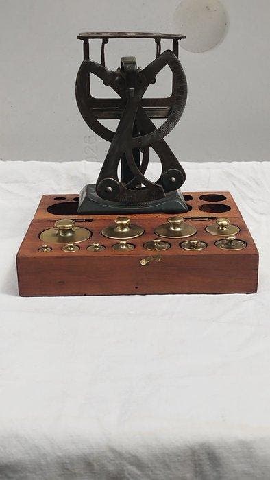 DR complète + balance de pharmacieApothecary/Pharmacy, Antiquités & Art, Antiquités | Autres Antiquités