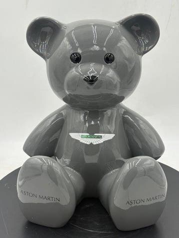 Naor - Teddy Aston Martin
