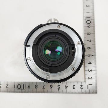 Nikon NIKKOR 28mm 1:2.8 Cameralens