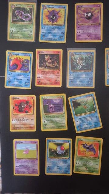 Pokémon - 31 Ensemble complet - WOTC - Fossil, Hobby en Vrije tijd, Verzamelkaartspellen | Pokémon, Nieuw