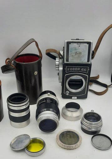 Fujita Fodor 66 + 2 lenses + acc. | Analoge camera