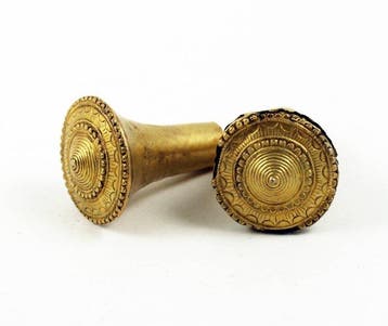 Deux paires de boucles doreilles. - Indonésie, Antiek en Kunst