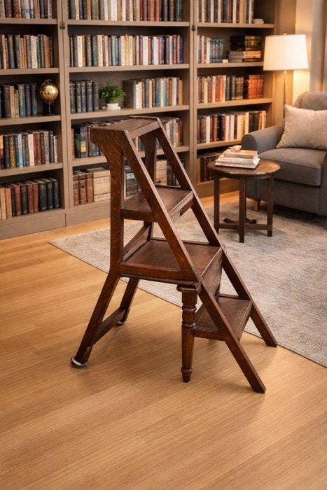 Coppia di Sedie da Biblioteca Metamorfiche in Noce –, Antiek en Kunst, Curiosa en Brocante
