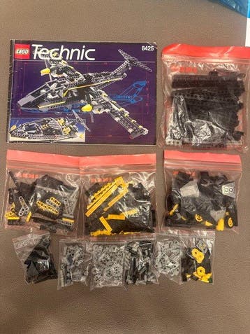 Lego Set - 8425 - Technic - Technic 8425 - Black Hawk