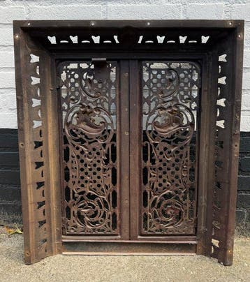 Decoratief ornament - Frankrijk - iron cast doors