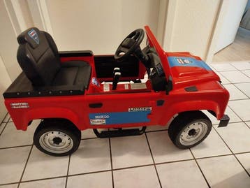 Land Rover Defender Martini Racing Pedal Car - Trapauto
