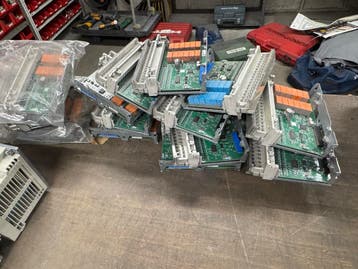 Modicon TSX Micro TSXDMZ28DR