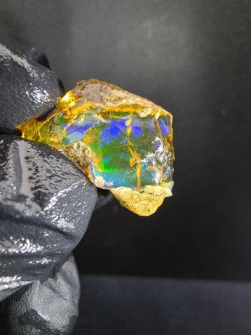 13.49ct Crystal Opal Specimen Ruw- 2.68 g