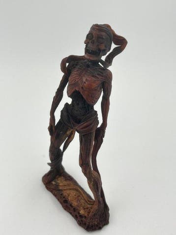 sculptuur, Rare Carved Bone Tödlein / Memento Mori Art, Antiek en Kunst, Antiek | Keramiek en Aardewerk