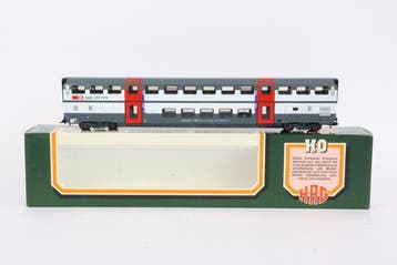 HAG H0 - 490 - Wagon de passagers pour trains miniatures (1)