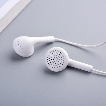 Y6 Wired Earphones Oortjes Ecouteur Oortelefoon met, Verzenden, Nieuw