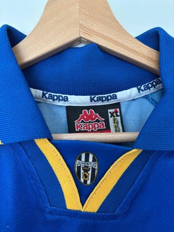 Juventus - Championnat dItalie de Football - 1996 - Maillot