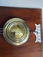 Horloge murale - Laiton - 1930-1940 - Mouvement Junghaus, Antiquités & Art