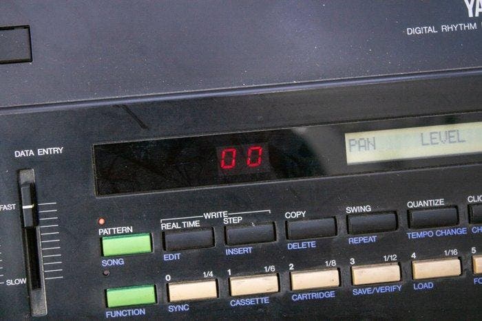 Yamaha - RX11 Digitale Ritmeprogramma3 - Drummachine -, Muziek en Instrumenten, Blaasinstrumenten | Blokfluiten