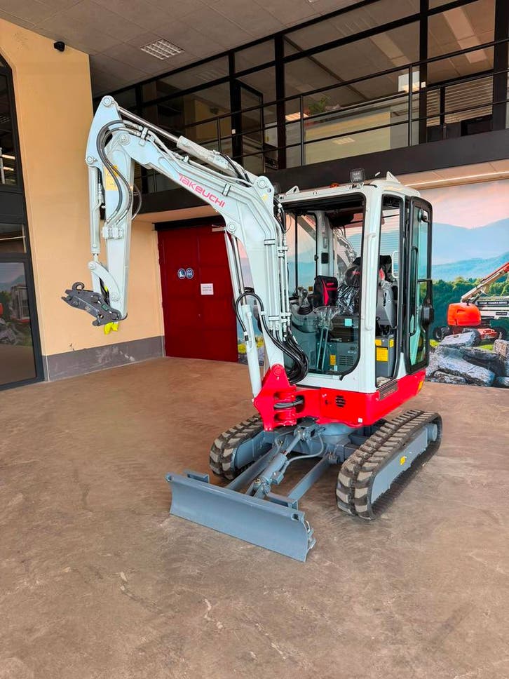 NIEUW – Takeuchi TB225, Zakelijke goederen, Machines en Bouw | Kranen en Graafmachines, Graafmachine, Ophalen