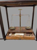 Balans of weegschaal - Brons