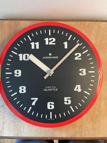 Wandklok - Juhgans Astra Quartz - Vintage Glas, Plastic -