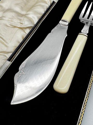 Victorian Harrison Fisher & Co Silver-Plated Fish Serving