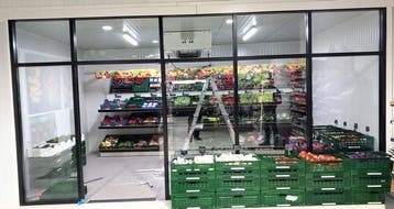 Aluminium kozijn, B400 x H270 cm, voor inloop koelcel,, Nieuw