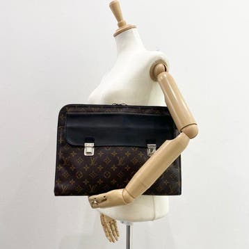 Louis Vuitton - Pochette