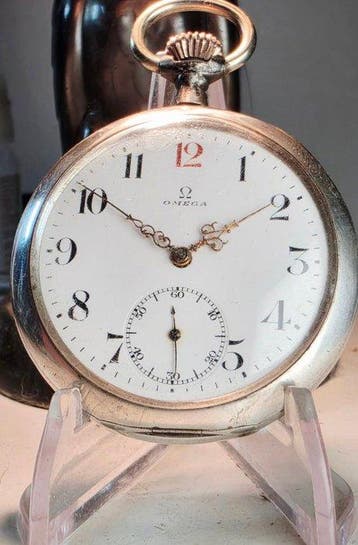 Omega - Red 12 - 4627431 - 1900-1949, Nieuw