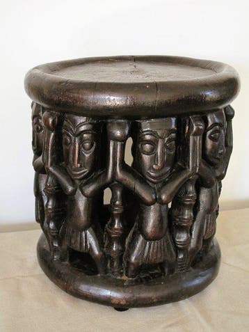 Tabouret de cérémonie - sculptuur - Bamileke - Kameroen
