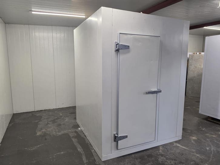 Koelcel 165 x 165 x 226 cm stekker klaar, Zakelijke goederen, Horeca | Keukenapparatuur, Gebruikt, Koelen en Vriezen