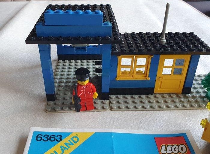 Lego Set - Classic - 6363-10666-40194-40195 + Shell, Kinderen en Baby's, Speelgoed | Duplo en Lego