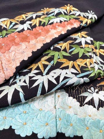 Volledig geborduurde decoratieve Tomesode-kimono - GEEN