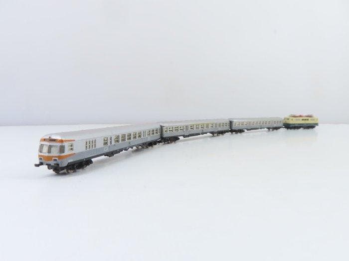Märklin Z - 8101 - Ensemble de train (1) - BR 111 avec 3, Hobby & Loisirs créatifs, Trains miniatures | HO